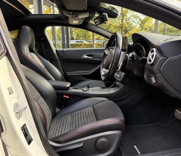 2017 Mercedes CLA, photo 5 of 7